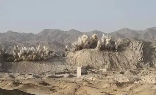 現(xiàn)在開采礦山都在用什么設(shè)備？